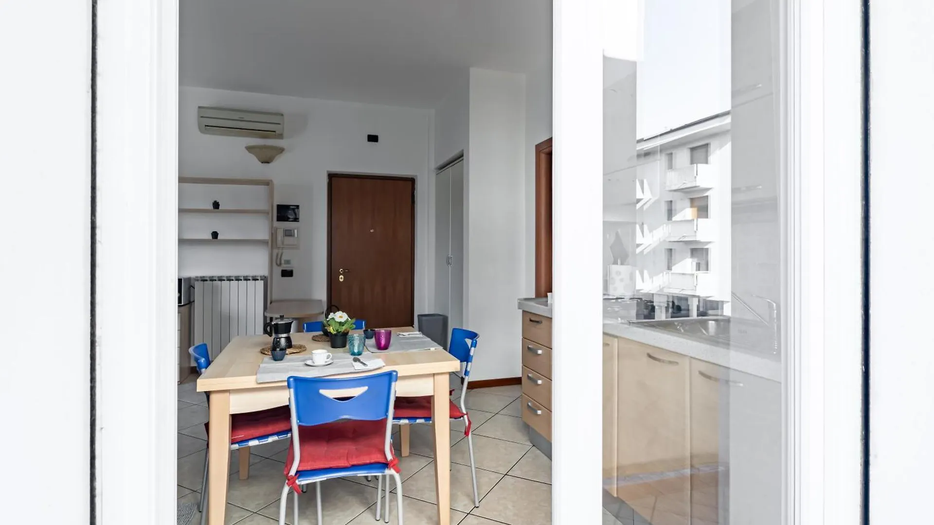 Ospedale Borgo Roma Cozy Studio W/Private Parking! Apartment Verona